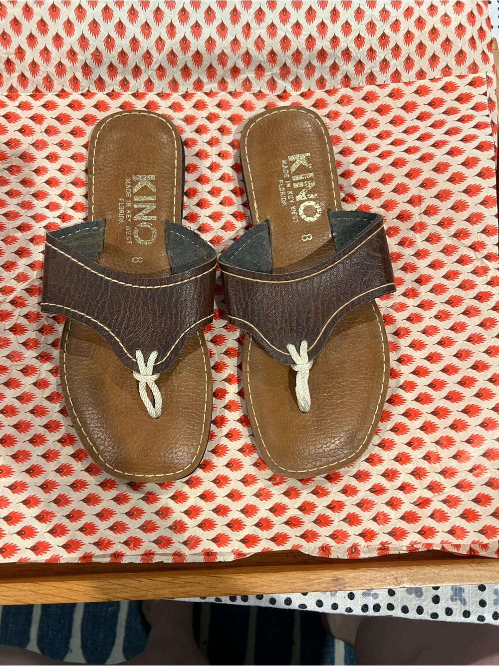Vintage Kino Hand-Made Lily Sandals, size 8